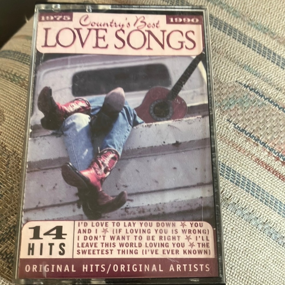 Country's Best Love Songs Cassette